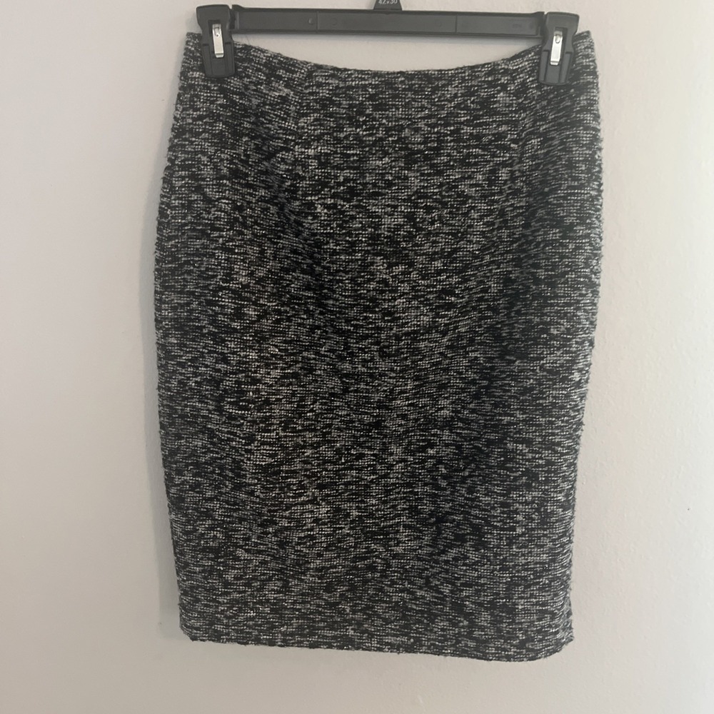 NWT YIGAL black/white/metallic woven Pencil Skirt Size Large